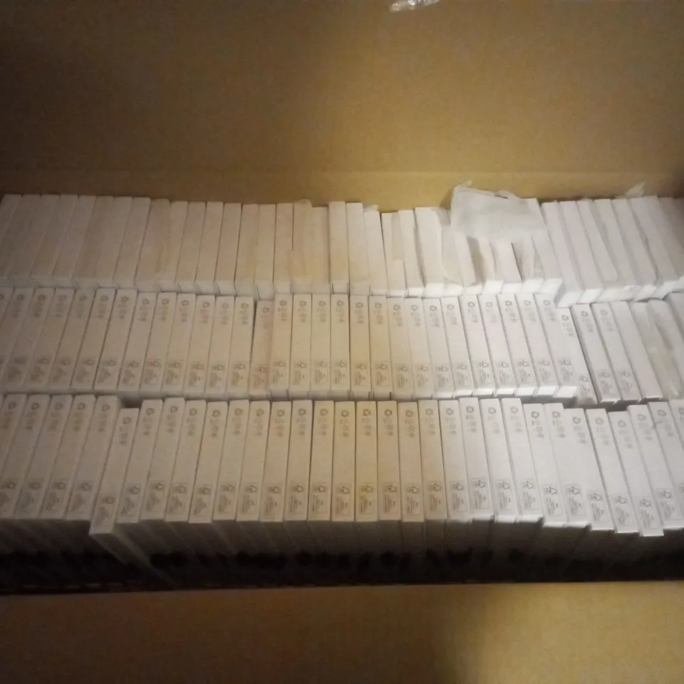 APPROXIMATELY 200 ASSORTED TECH21 PHONE CASES TO INCLUDE EVO GEM & EVO ELITE FOR VARIOUS PHONES, ETC - COLLECCTION ONLY