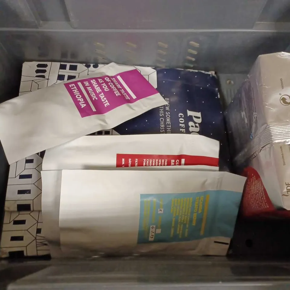 BOX OF APPROX 10 ITEMS TO INCLUDE MYPROTEIN INOSITOL POWDER, DIAMONDS ROASTERY COFFEE BEANS AND NOVELLO BRAZIL DARK ROAST