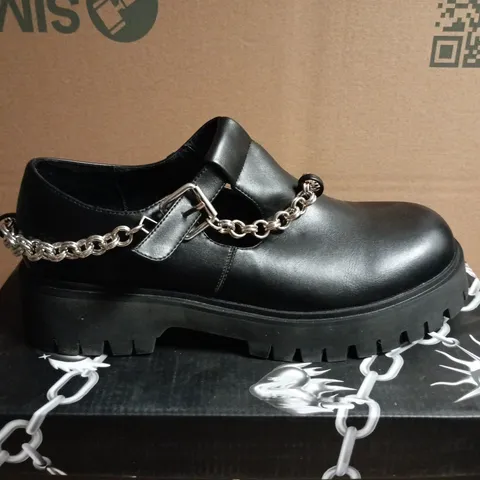 BOXED KOI COSMERE MENS CHAIN MARY JANE SHOES – BLACK, UK 9