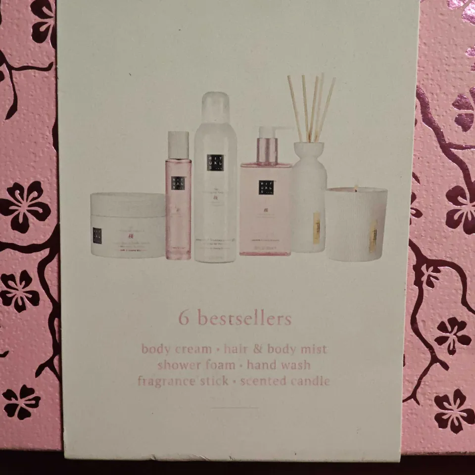 THE RITUAL OF SAKARA 6 BEST SELLERS SET TO INCLUDE BODY CREAM, CANDLE AND SHOWER FOAM