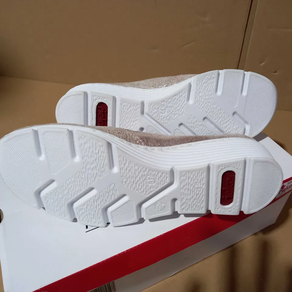 RIEKER CASUAL SLIP ON WEDGE SHOE - UK SIZE 4, ROSE GOLD 