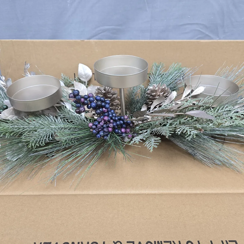 BLUEBERRY DECORATIVE CANDLE HOLDER