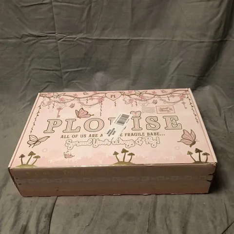 PLOUISE MYSTERY GIFT BOX, SEALED