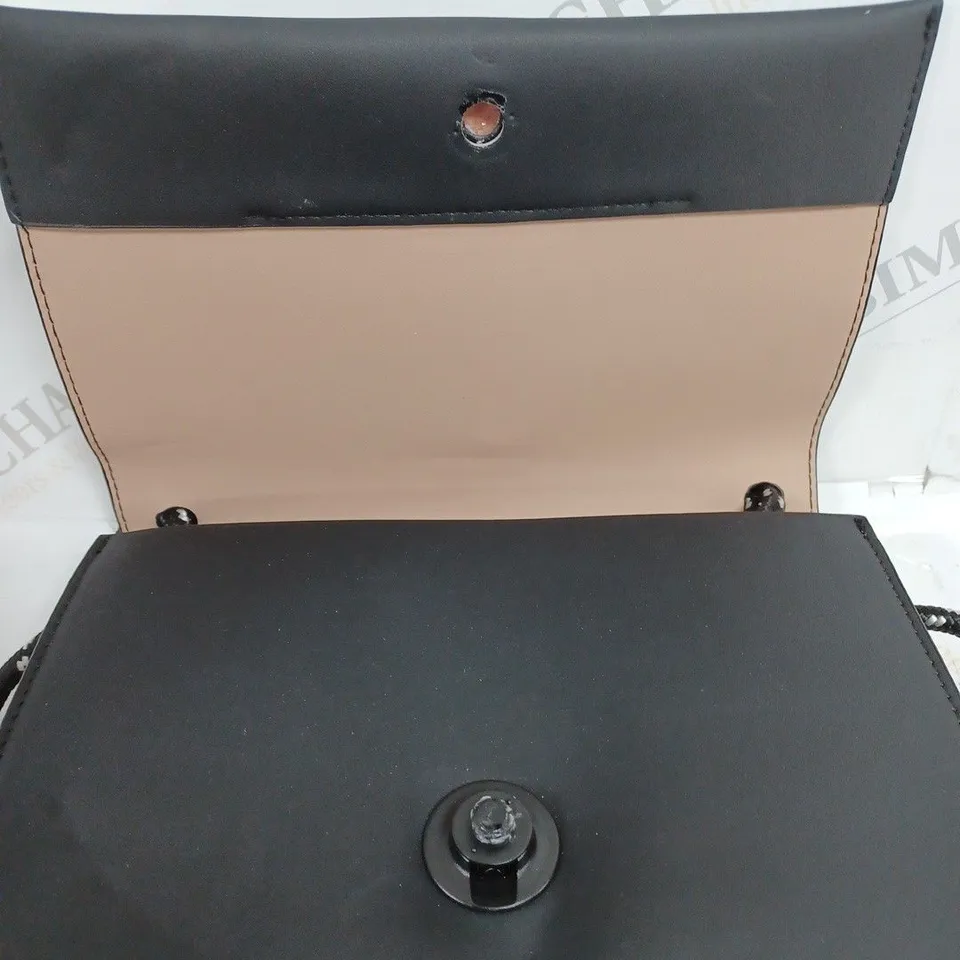 FRENCH CONNECTION DRAWCORD DAYBAG