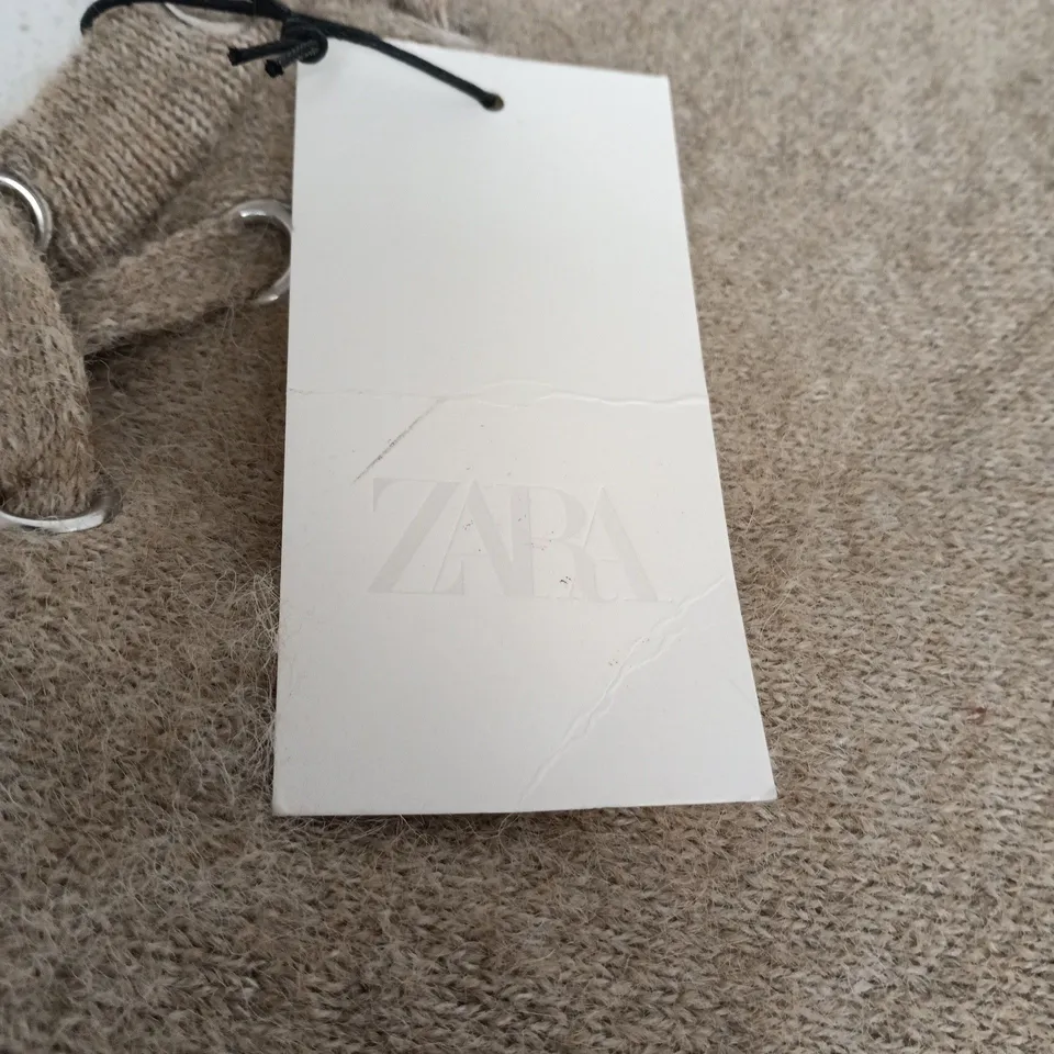 ZARA KNIT SWEATER WITH SHOULDER LACE-UP DETAIL – UK SIZE S (CAMEL)