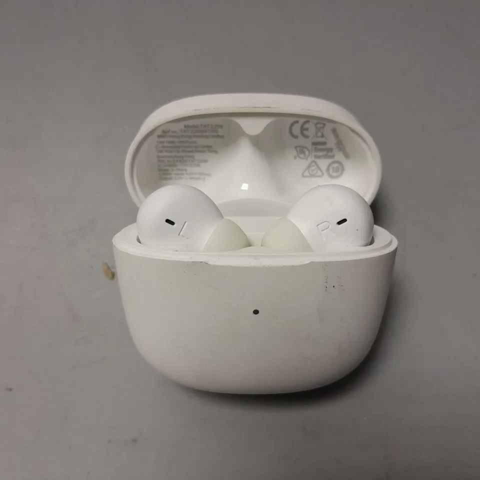 PHILIPS TAT2206 EARBUDS IN WHITE