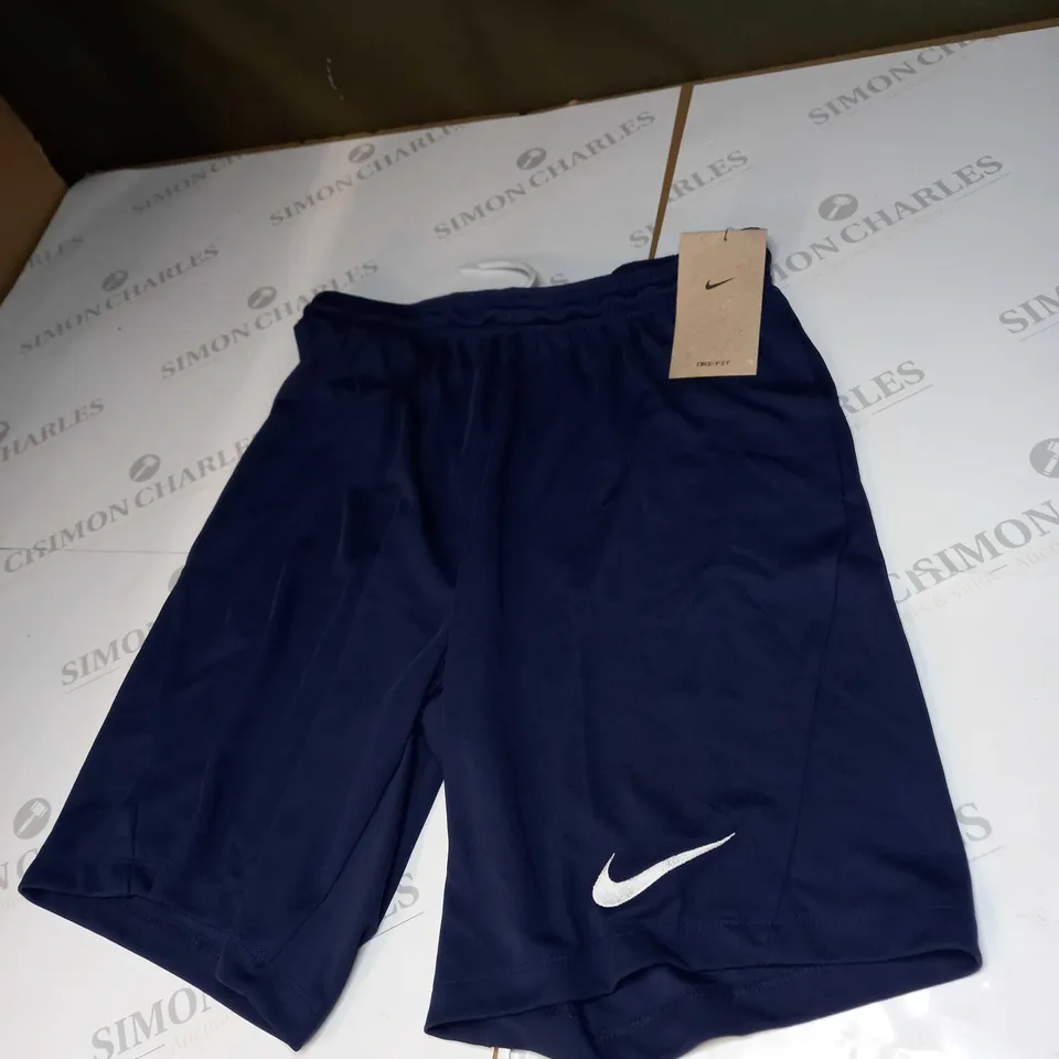 NIKE LOGO TECH SHORTS SIZE S