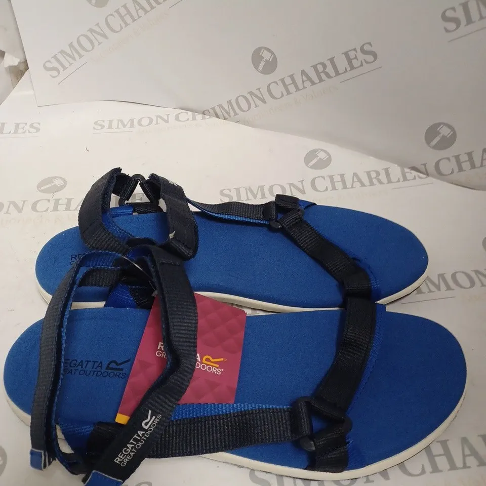 REGATTA LADY SANTA SOL SANDALS SIZE 8