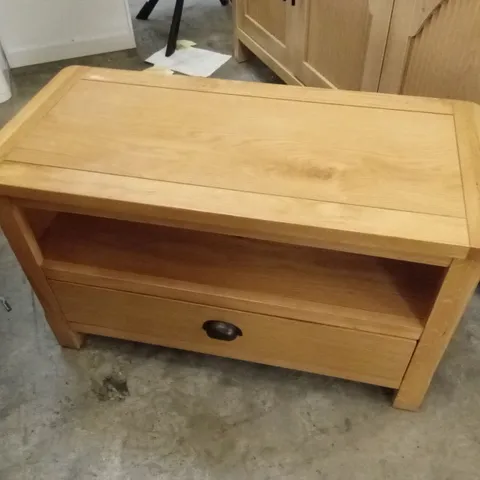 TV UNIT WITH DRAWER AND LOWER SHELF - LIGHT PINE FINISH