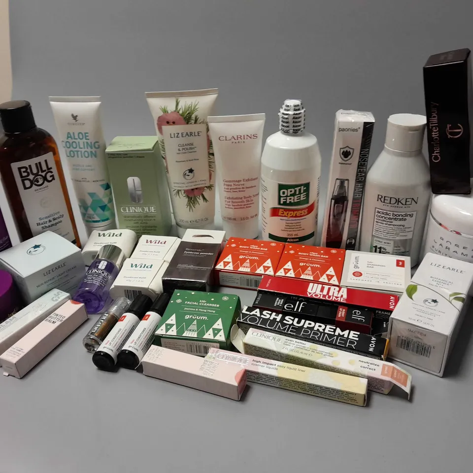 LOT OF BEAUTY ITEMS TO INCLUDE BULLDOG SHAMPOO, ETC