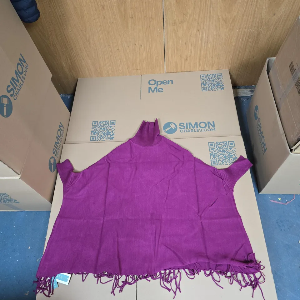 BOX OF APPROXIMATELY 15 ASSORTED CLOTHING ITEMS TO INCLUDE: LA MAREY JUMPER
