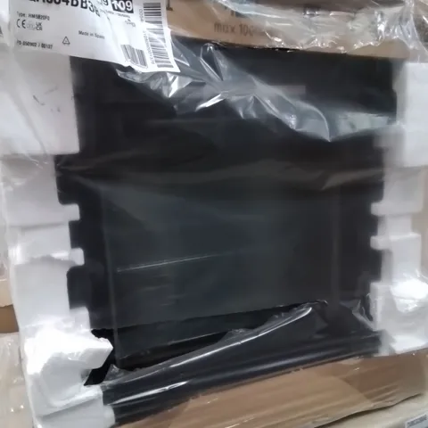 BAGGED BOSCH SERIES 4 HQA534BB3B ELECTRIC STEAM OVEN - BLACK
