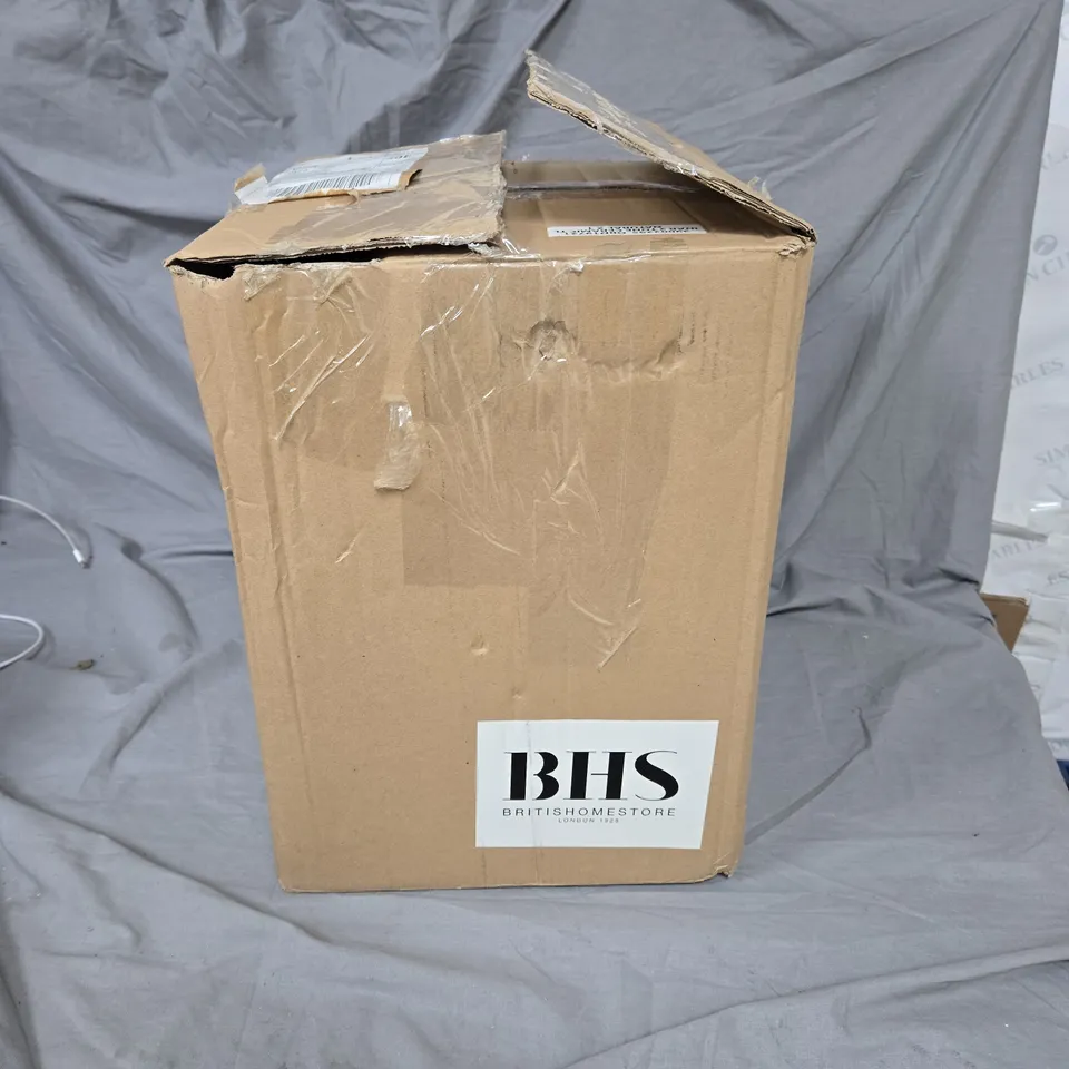 Inar 2-Tone Ceramic Table Lamp – Natural