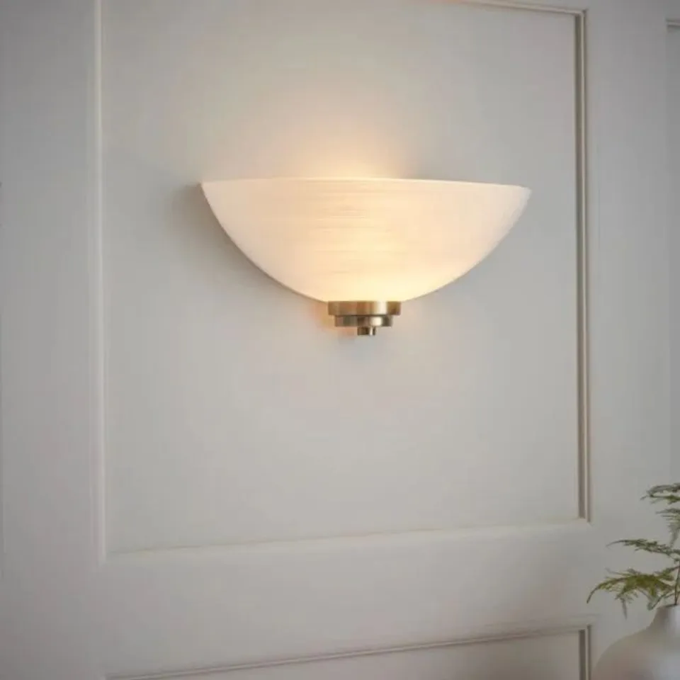 BOXED VOGUE WELLES FROSTED GLASS WALL LIGHT