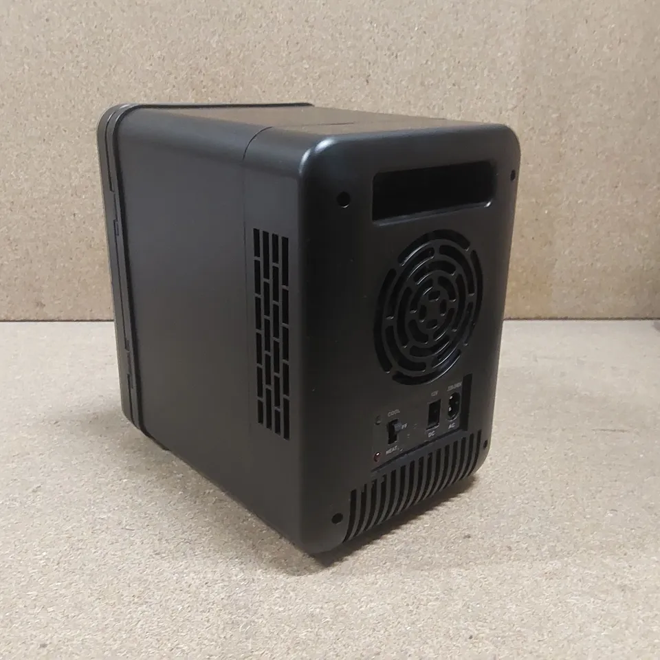 MINI PORTABLE REFRIGERATOR 