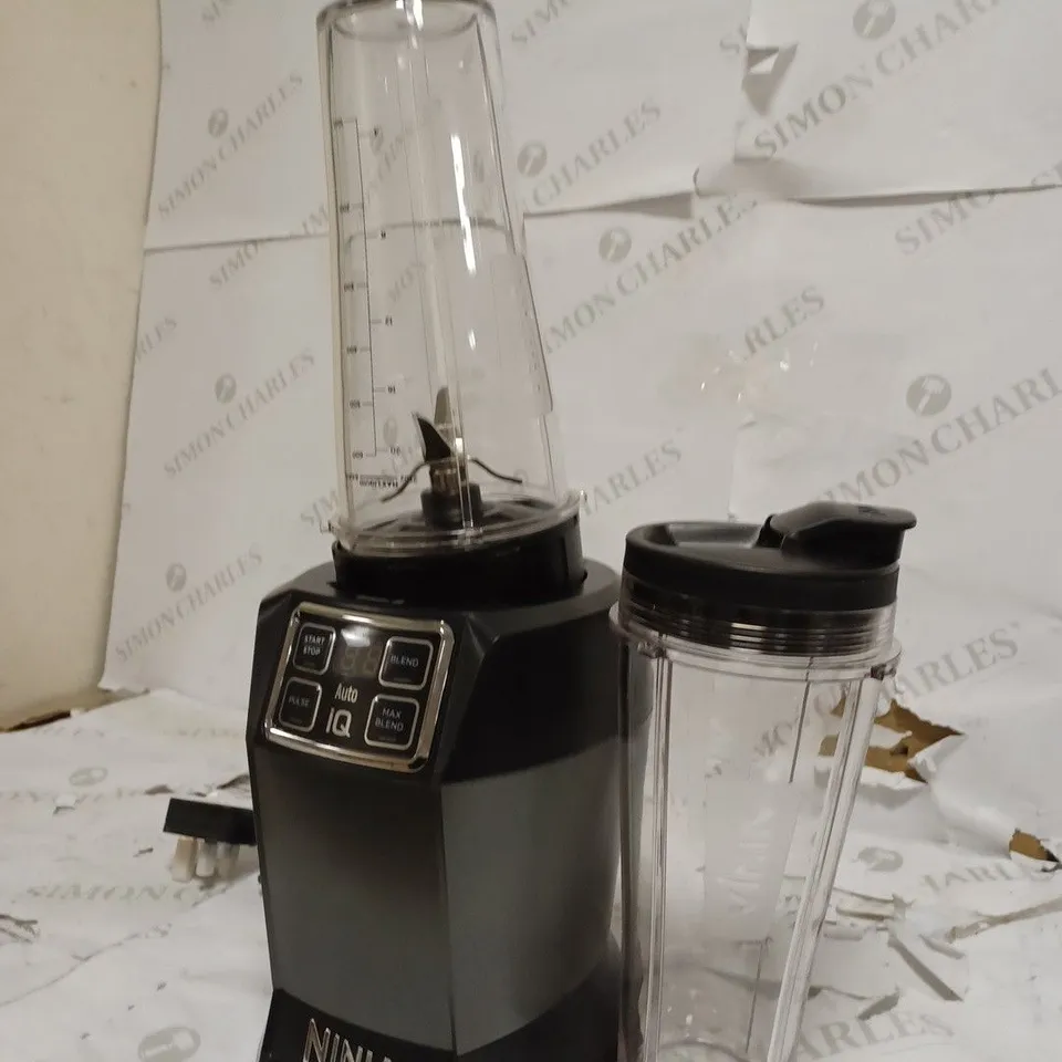 NINJA NUTRI AUTO-IQ BLENDER