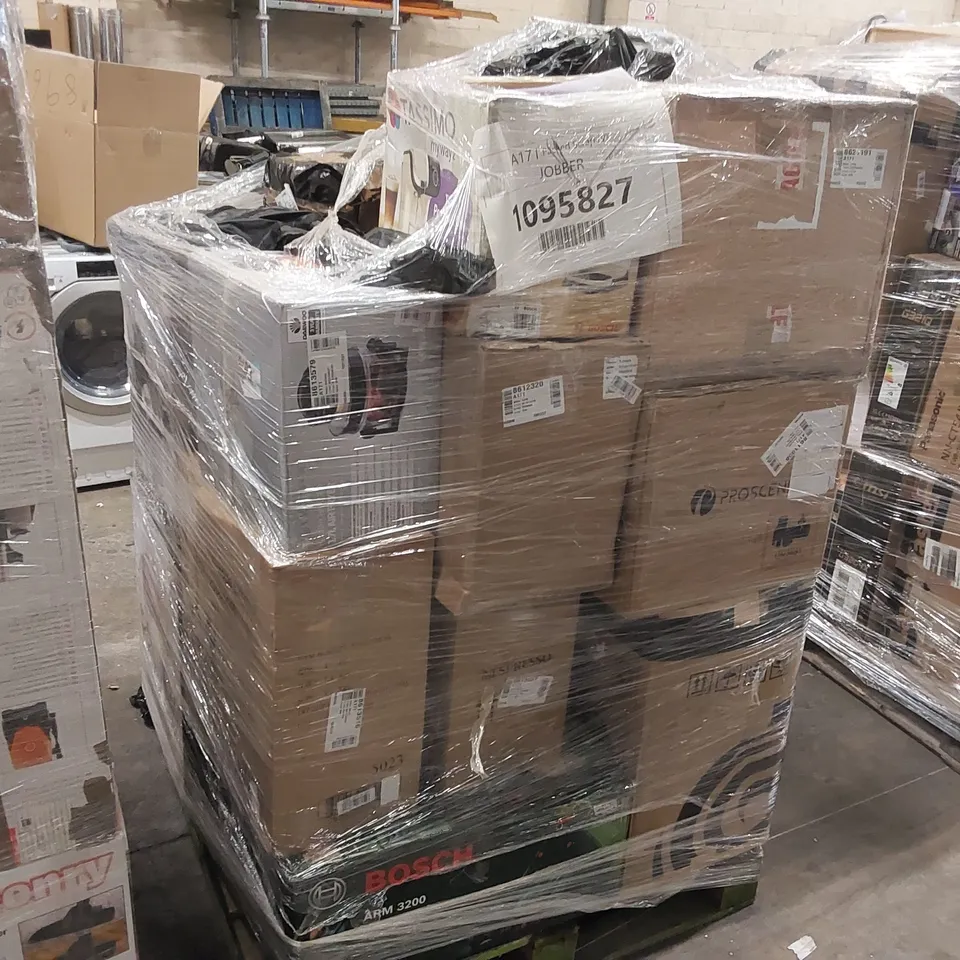 PALLET OF APPROXIMATELY 18 UNPROCESSED RAW RETURN HOUSEHOLD AND ELECTRICAL GOODS TO INCLUDE;