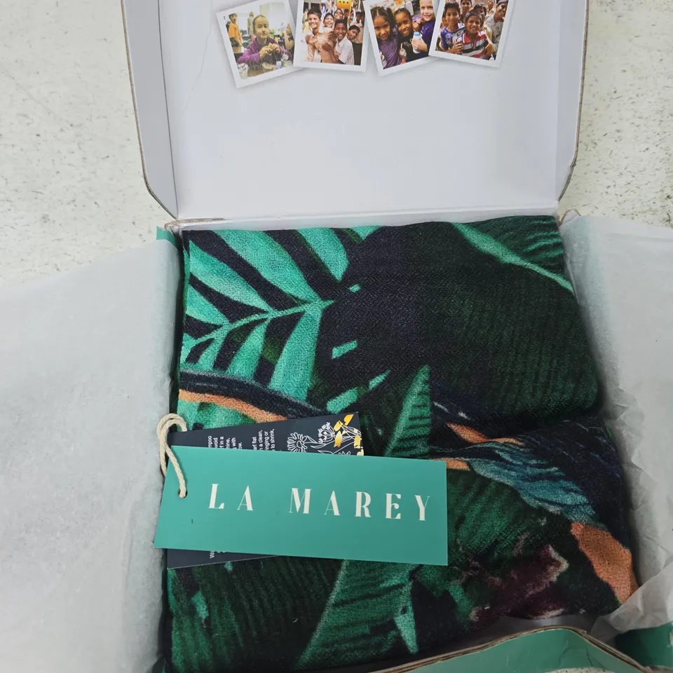 LA MAREY 100% CASHMERE SCARF – GREEN LEAF PRINT