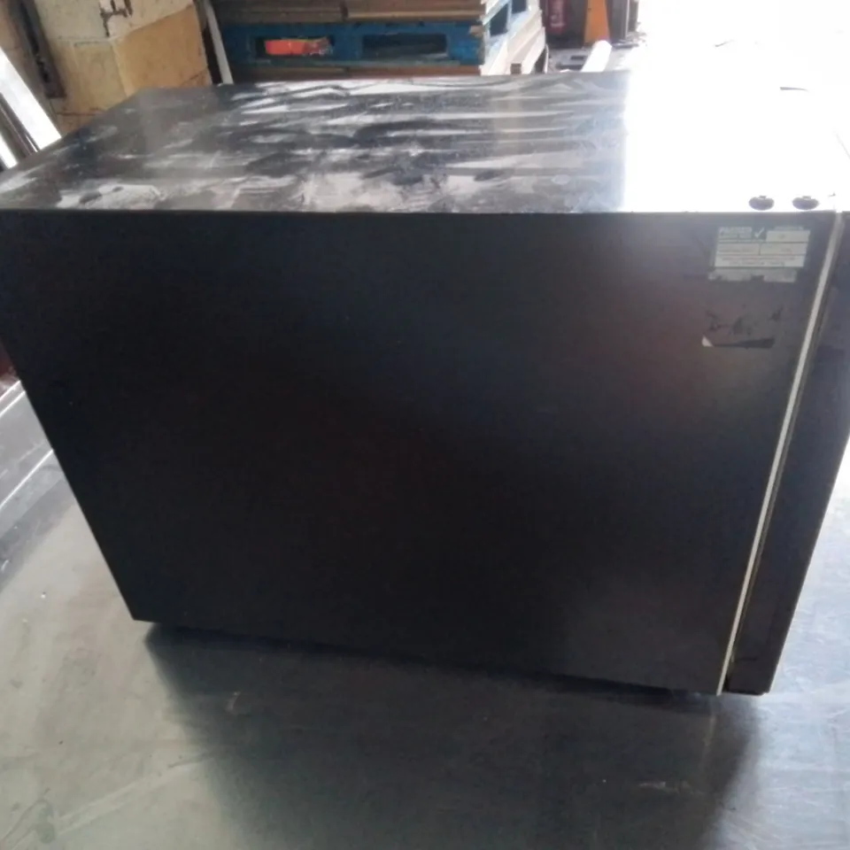 VITRIFRIDGE SMALL DESKTOP MILK FRIDGE, MODEL: FG10I WMFE