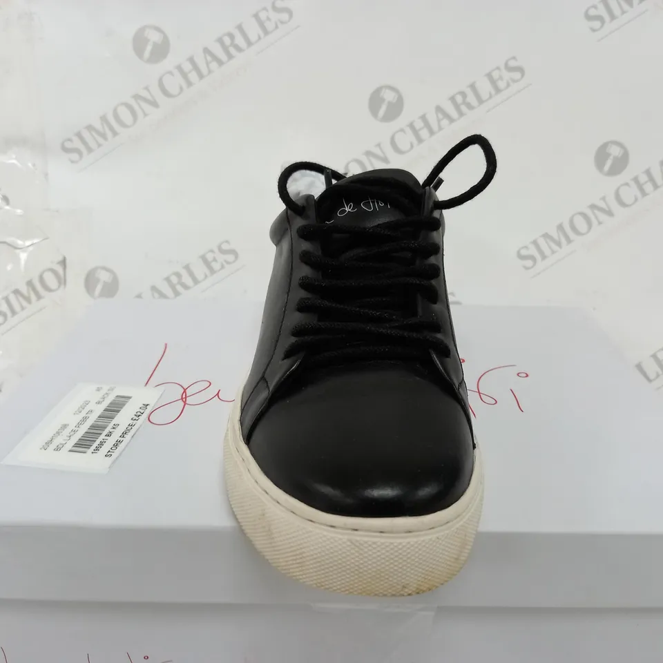 BEU DE JIFI BLACK TRAINERS WITH WHITE PLATFORM - SIZE 5 