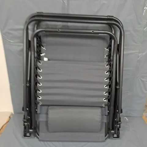 ZERO GRAVITY LOUNGER IN GREY
