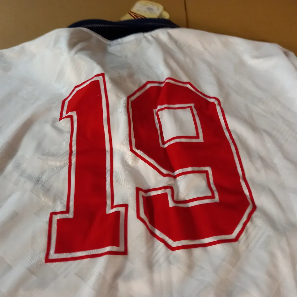 ENGLAND ITALIA 90 FOOTBALL JERSEY IN WHITE - XXL
