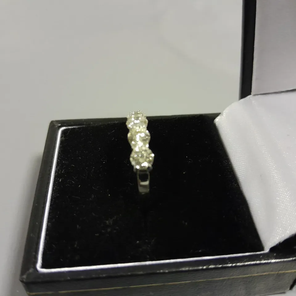 18CT WHITE GOLD FIVE STONE HALF ETERNITY RING SET WITH NATURAL DIAMOND WEIGHING +-1.53CT