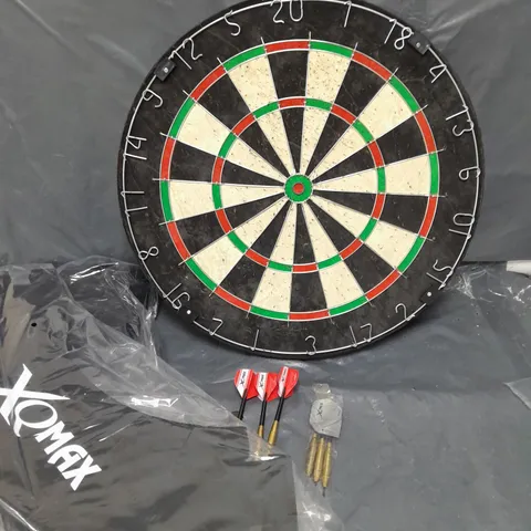 BOXED XQMAX TOURNAMENT DART SET 