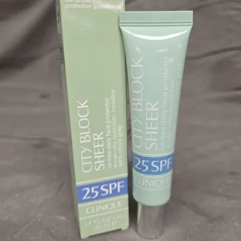BOXED CLINIQUE CITY BLOCK SHEER SPF 25 OIL FREE DAILY FACE PROTECTOR 40ML