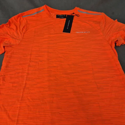 TECHNICALS ORANGE PERFORMANCE T-SHIRT - LARGE