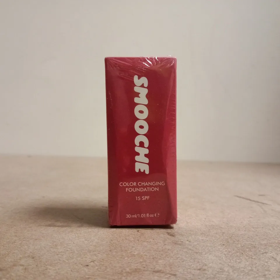 SEALED SMOOCHE COLOR CHANGING FOUNDATION 15 SPF (30ML)