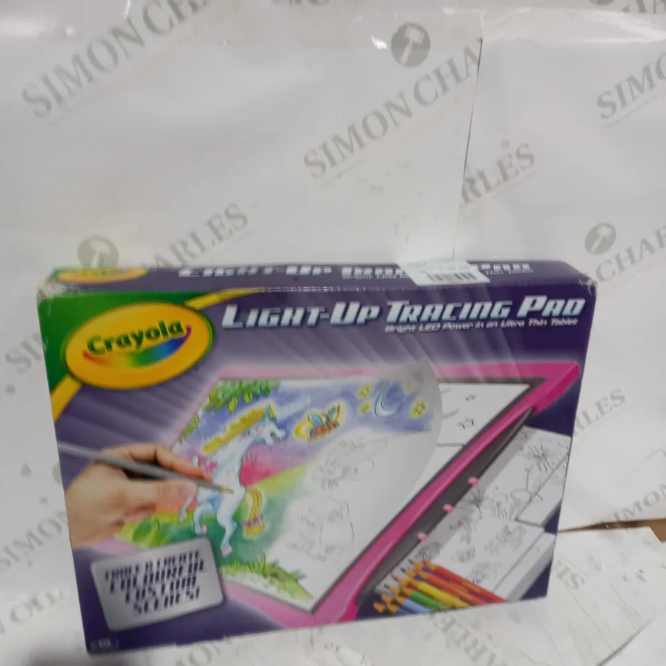CRAYOLA LIGHT UP TRACING PAD ASSORTMENT  RRP £26.99
