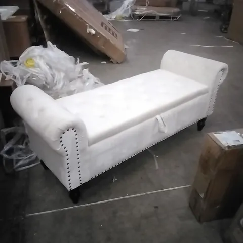 VELVET UPHOLSTERED STORAGE BENCH - BEIGE 