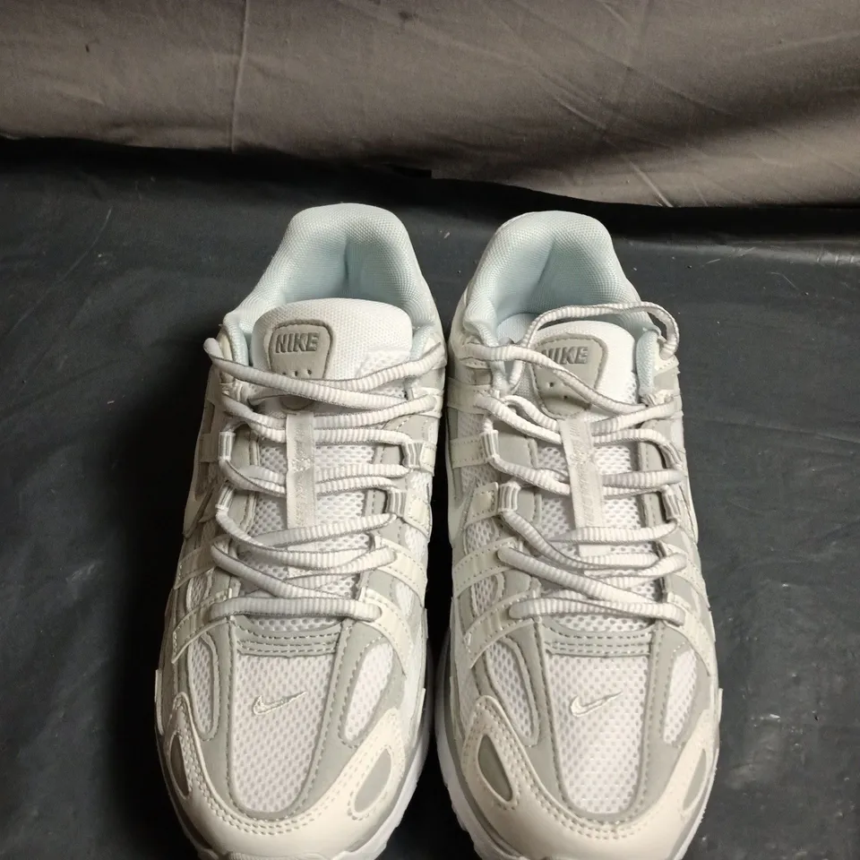 PAIR OF Nike P-6000 Running Shoes – UK SIZE UNSPECIFIED