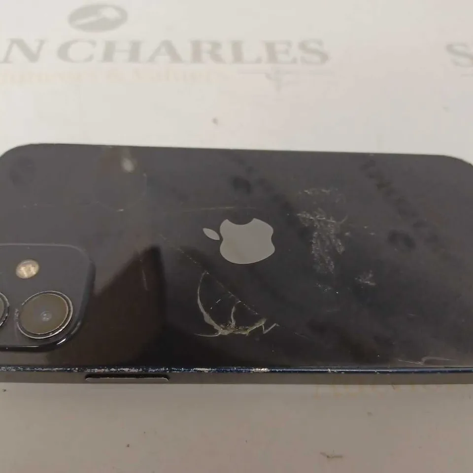 APPLE IPHONE - BLACK MODEL UNKNOWN 