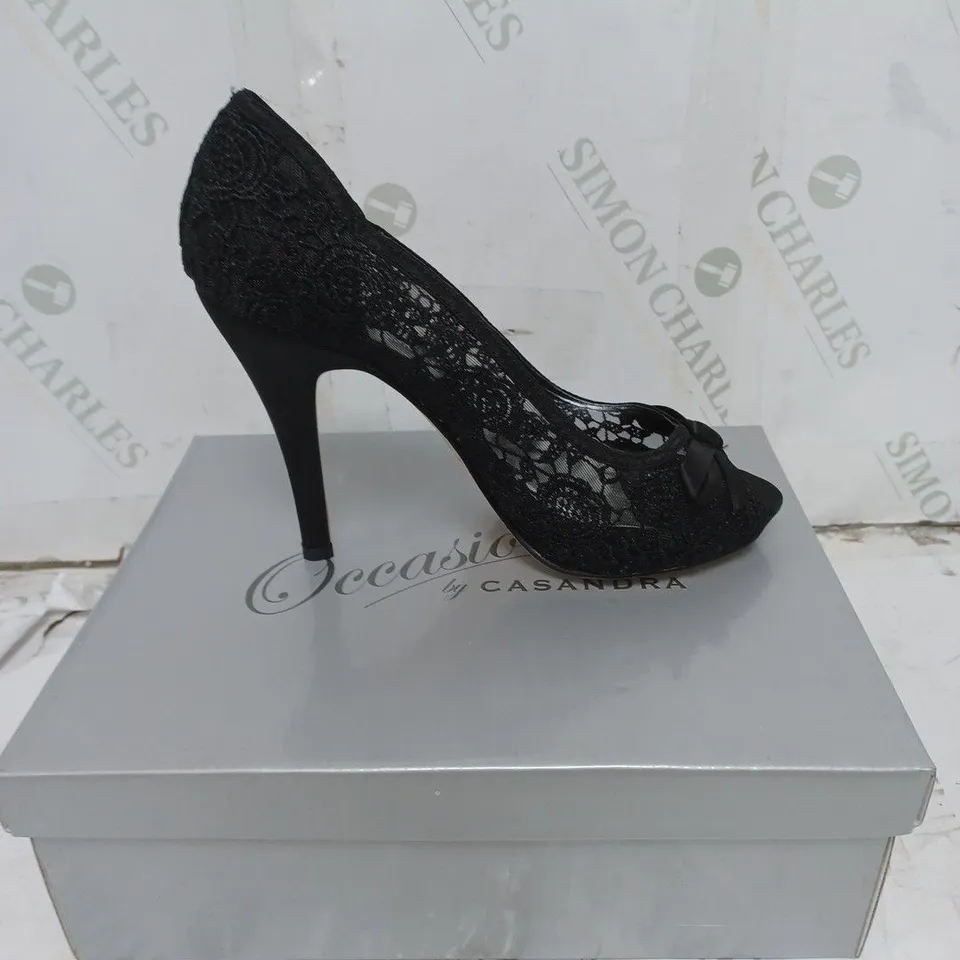 LOT OF 12 PAIRS OF OCCASIONS BY CASANDRA LADIES SHOES