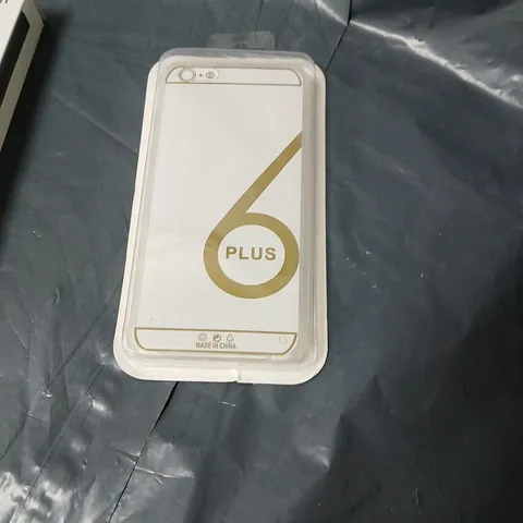 BOX OF APPROXIMATELY 100 ASSORTED PHONE CASES INCLUDING SIX PLUS , WALLET CASE AND CREATIVE CASE 