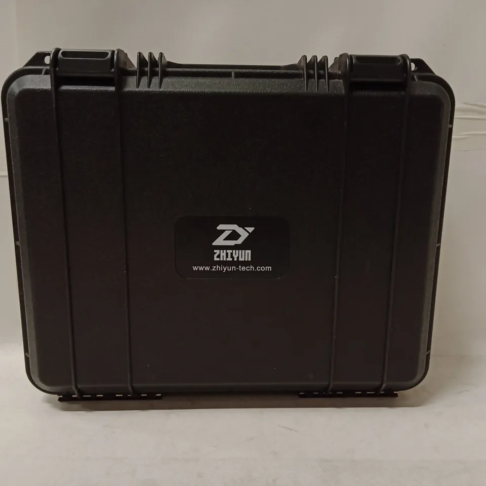 ZHIYUN GIMBAL STABILISER KIT (MODEL TRM02) – HARD CASE INCLUDED