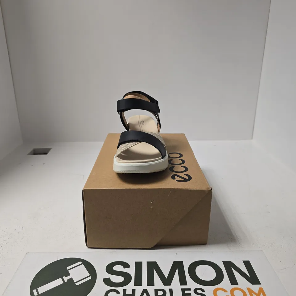 BOXED PAIR OF ECCO FLOWT WEDGE SANDAL SIZE UK 6.5-7