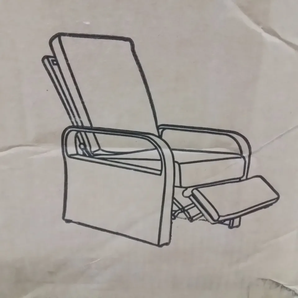 BOXED QUALITY RATTAN RECLINER CHAIR 