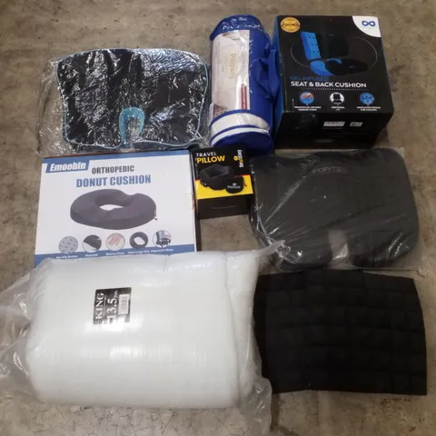PALLET CONTAINING ASSORTED PILLOWS, CUSHIONS, SOUNDPROOFING & DUVET