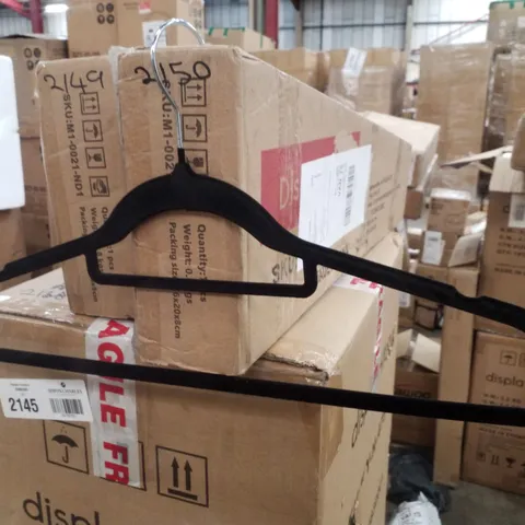 BOXED SET OF 20 GRANDMA SHARK VELVET HANGERS - BLACK