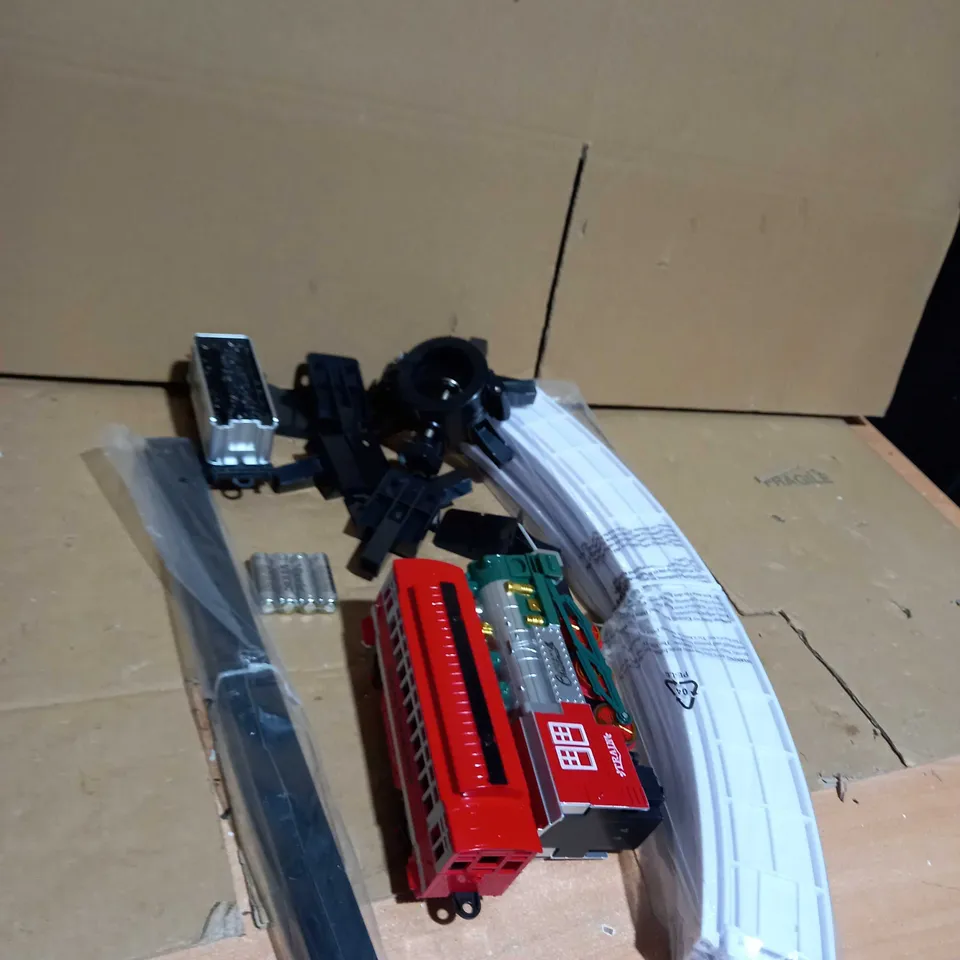 MR CHRISTMAS TRAIN AROUND THE TREE