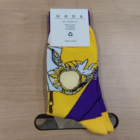 BOX OF BRAND NEW BIER CO 'BAU INDIA' SOCKS // APPROXIMATELY 360 PAIRS (1 BOX)