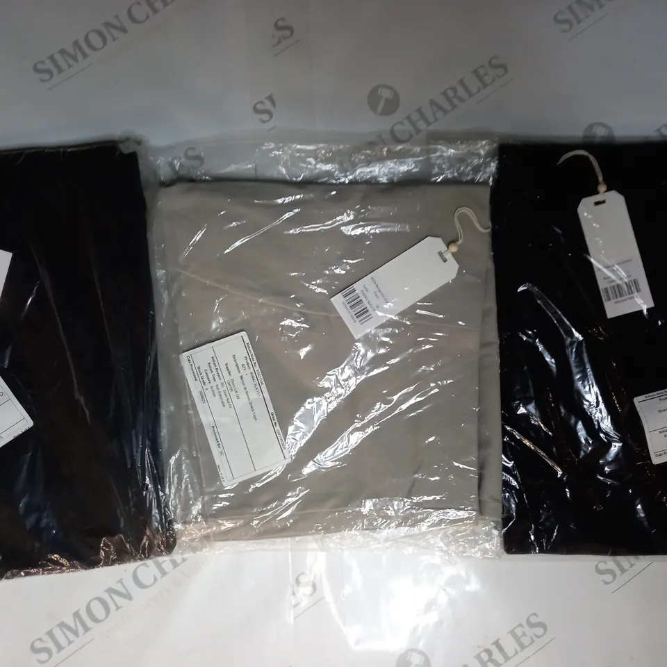 APPROXIMATELY 10 ASSORTED CLOTHING ITEMS IN VARIOUS STYLES AND SIZES TO INCLUDE MAISON, EMELIA, ETC