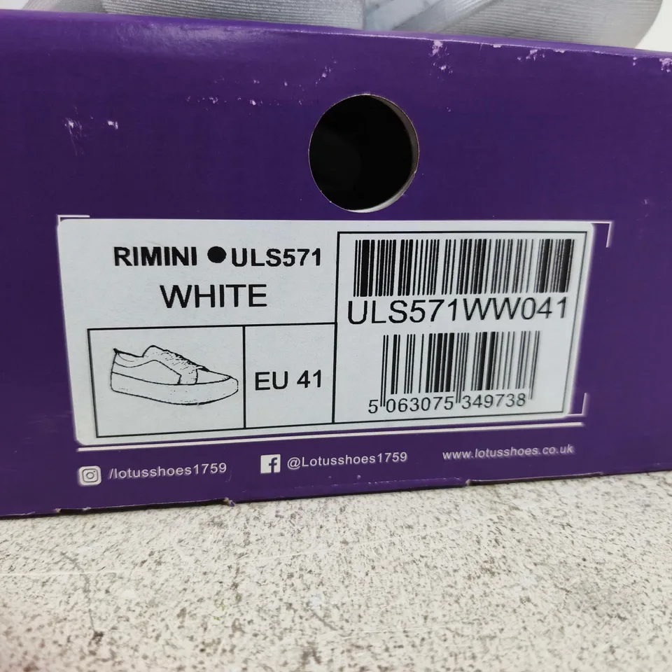BOXED PAIR OF LOTUS RIMINI WHITE SNEAKERS – UK 7 
