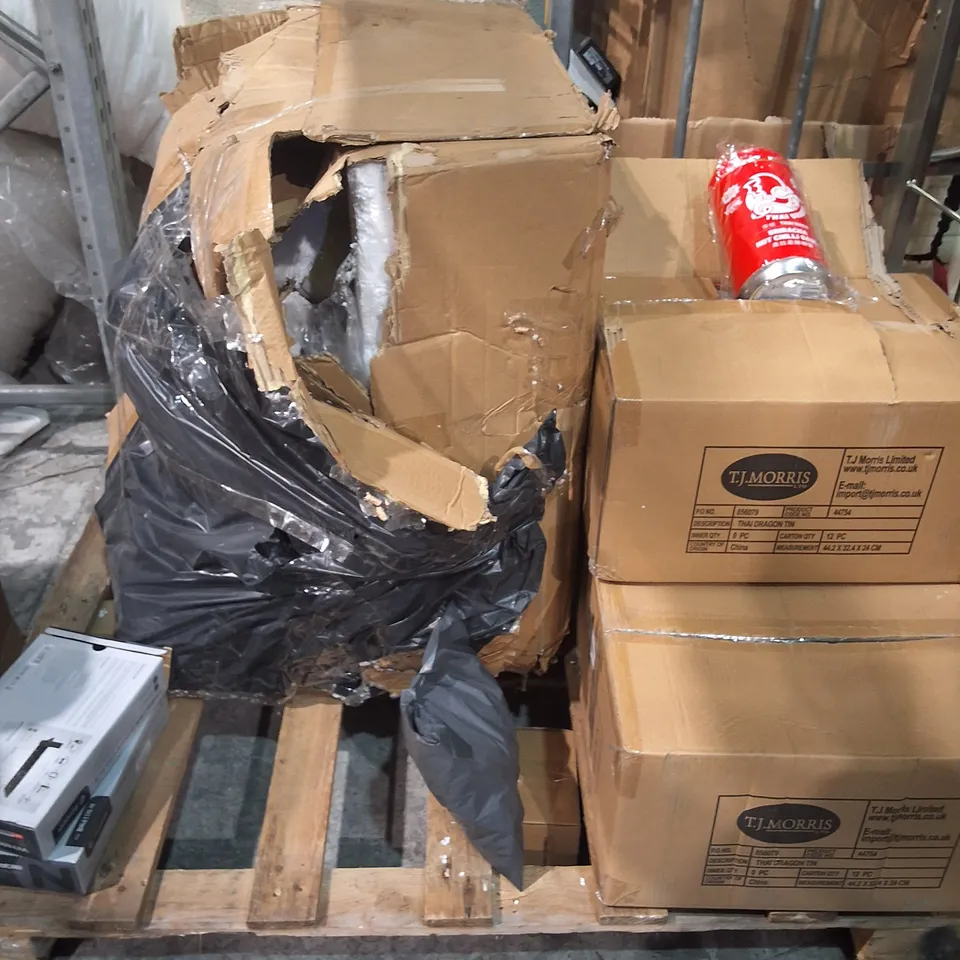 PALLET OF ASSORTED ITEMS TO INCLUDE HOME NETWORKING ITEMS THAT DRAGON TINS AND MOTLEY CREW MUG