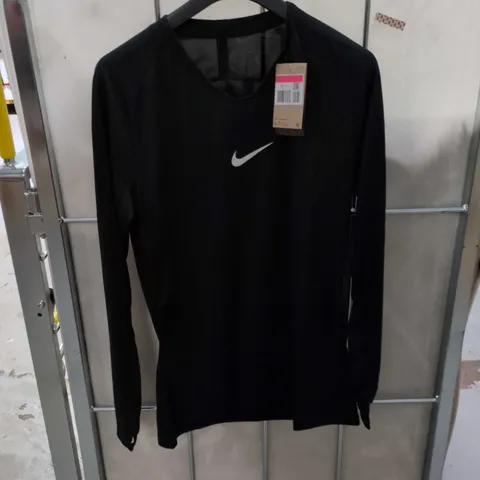 NIKE MEN'S BLACK LONG-SLEEVE TOP – UK LARGE