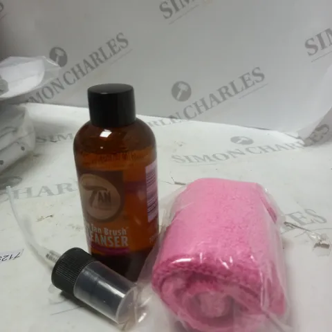 THE TAN BRUSH CLEANSER