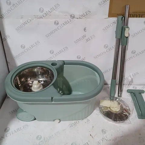BOXED SPIN MOP WITH ACCESSORIES 